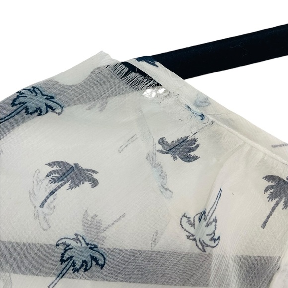 Vero Moda Blouse with Palm Trees size Small - Picture 4 of 4